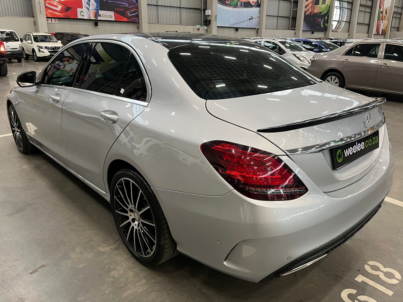 MERCEDES-BENZ C CLASS C180 A/T
